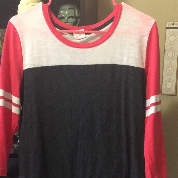 Pink top - Picture 2 of 3